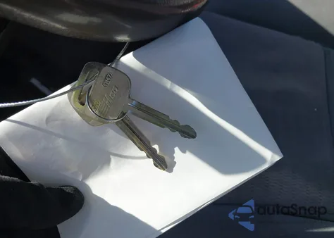 2005 Toyota Camry Le from USA, damaged, VIN 4T1BE32K75U624187